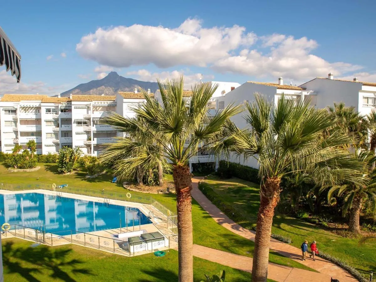Vacation Marbella I Beachfront Quiet Apt With Private Beach Access, A Minute Walk From Puerto Banus Marina, 24-7 Security And Parking Διαμέρισμα