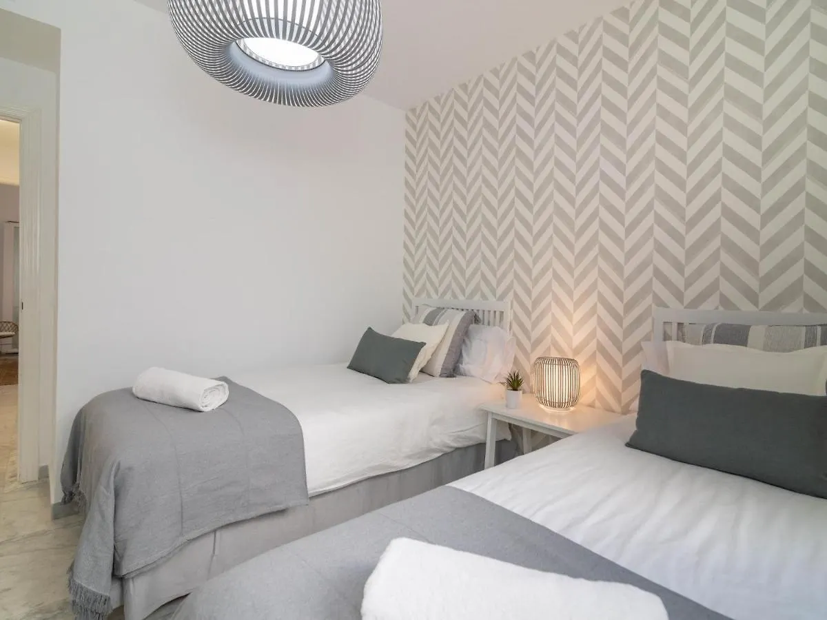 Διαμέρισμα Vacation Marbella I Beachfront Quiet Apt With Private Beach Access, A Minute Walk From Puerto Banus Marina, 24-7 Security And Parking