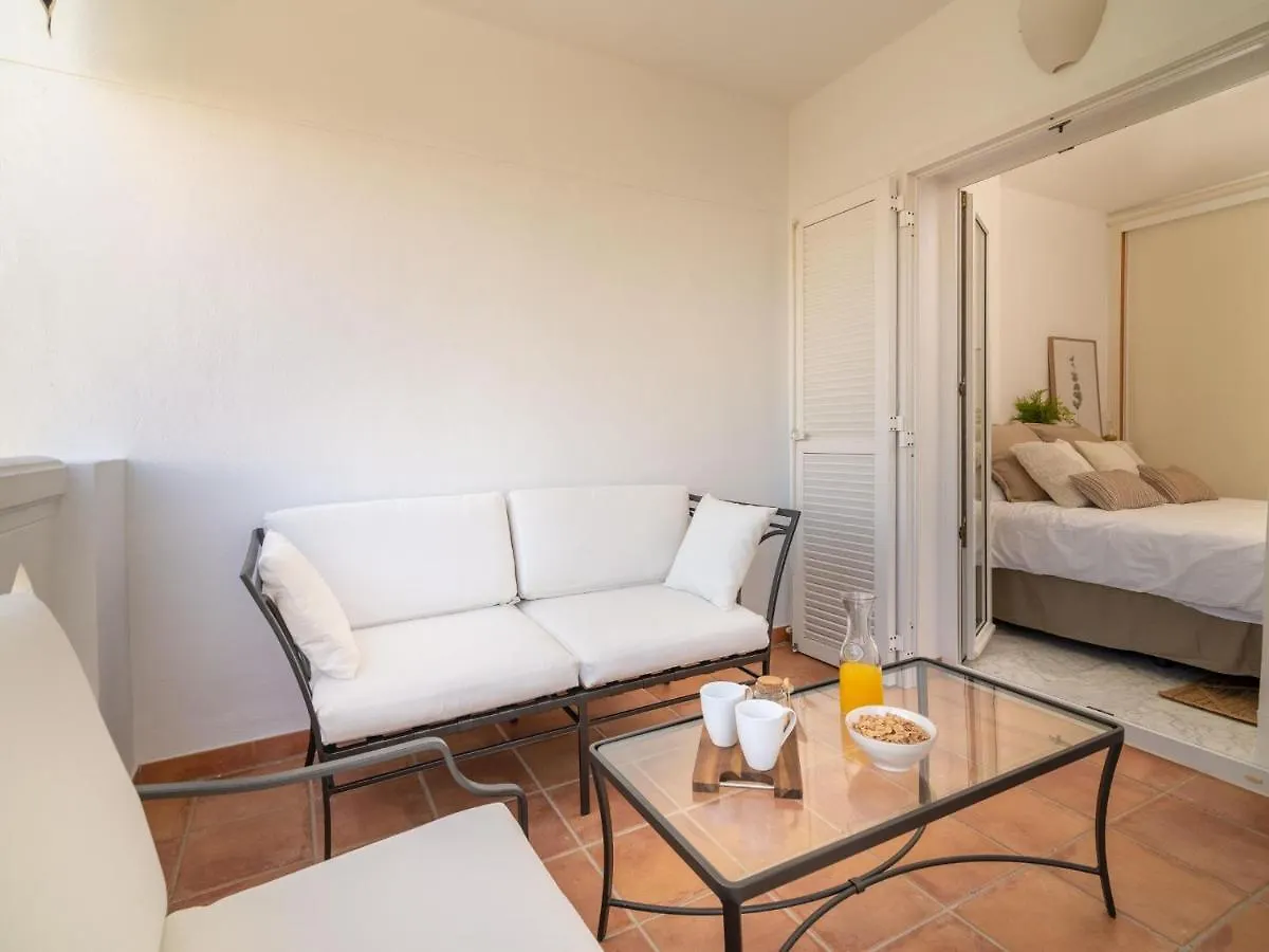 Vacation Marbella: Beachfront Apartment with Private Access Near Puerto Banus